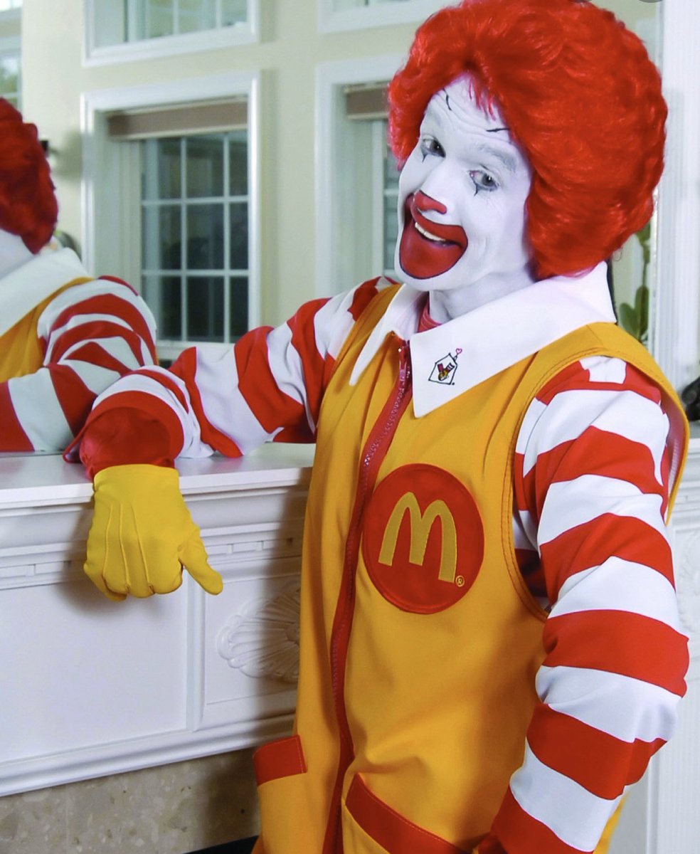 Happy Birthday to former Phi Sig, Squire Fridell! Maybe you know him better as Ronald Mcdonald! 

Hope your “Lovin it” on your birthday!