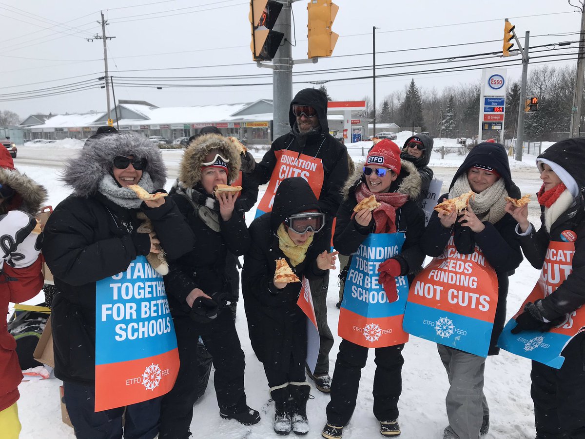 beenawon's tweet photo. Happening AGAIN tomorrow, across Ontario! Still fighting for Ontario’s Public Education! #ETFOstrong #ETFOpride #ETFOeducators #cutshurtkids #LimestoneLocal
So many gracious strangers, neighbours and friends helping in so many different ways - THANK YOU! https://t.co/jnTCvcRxG5