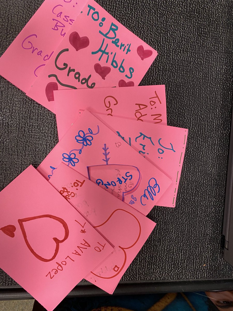AnnRichardsStar's tweet photo. Muffins for moms, Valentines and Yoga (for little brothers too) . Tomorrow Tacos for Dads. Great way to start the day. #starSmart #MotivationMonday https://t.co/IURMjFGGfH