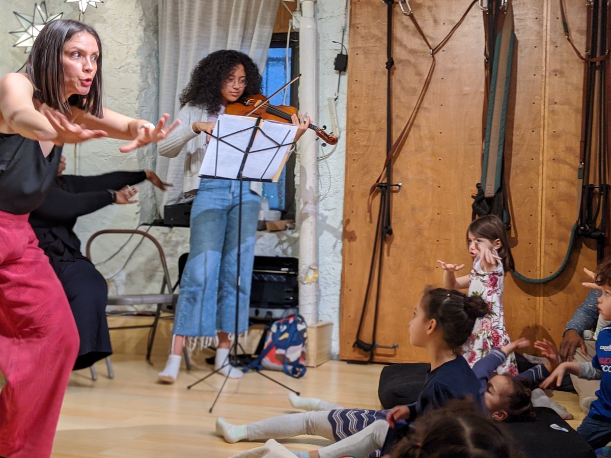 Had a blast telling Love(ly) Stories on Saturday with Aaliyah Krzyzostaniak and Amaryllis Herron! Full house, full hearts! <a href="/BreadandYoga/">Bread and Yoga</a> #storytelling #storyteller #LoveStory #stories