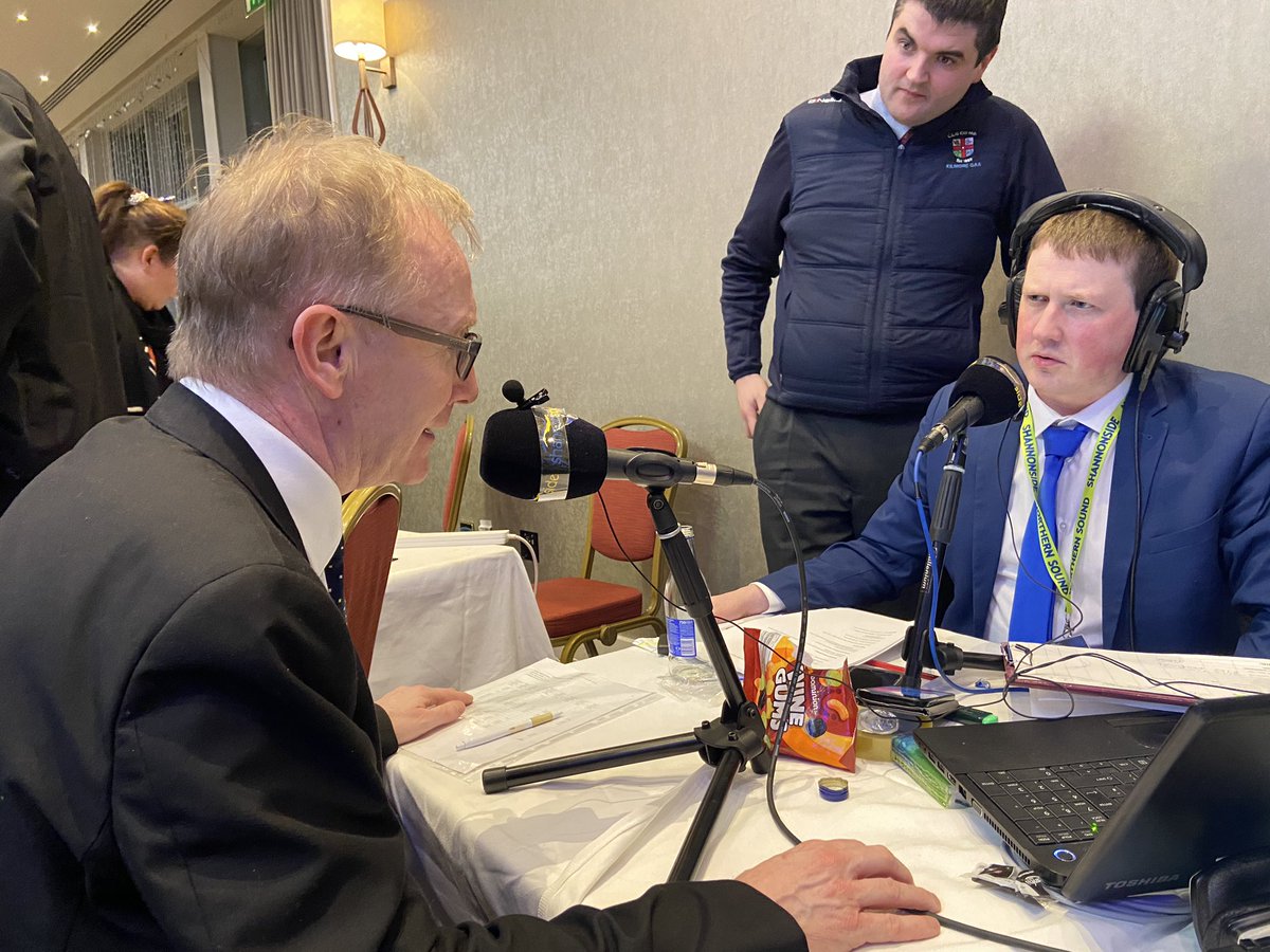 shannonsidenews's tweet photo. He was behind all day, but party insiders knew he could rely on a late surge; #FineGael’s Frank Feighan joins us live #SligoLeitrim #SSGE20 #GE2020 https://t.co/A64hLUsSwW