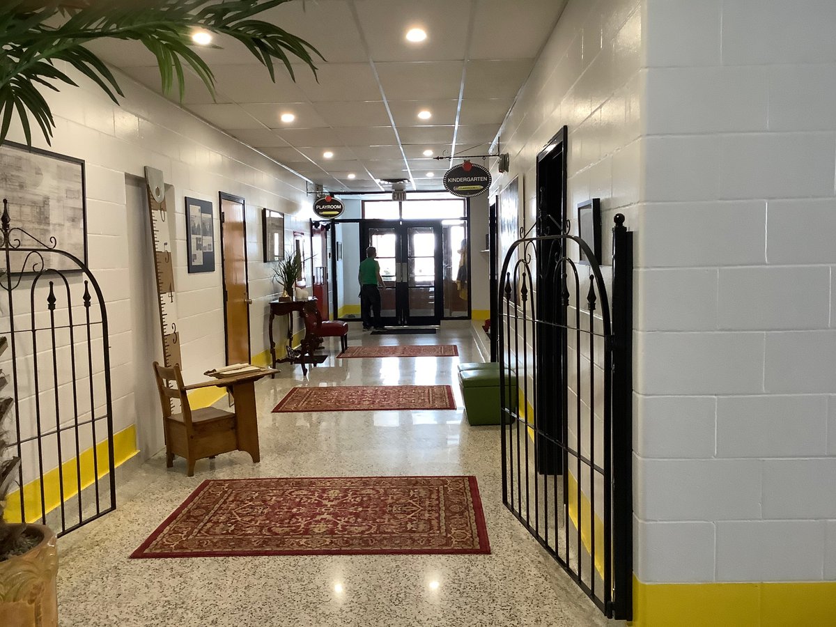 stephradu's tweet photo. Take a look at this amazing example of institutl. #architecture gone domestic. The former school in Ontario now serves as a private dwelling. Old features  were  #rehabilitated. Signs designate original rooms, the gymasium is now a living space&amp;classrooms serve as  parking bays. https://t.co/KtotY53Rio