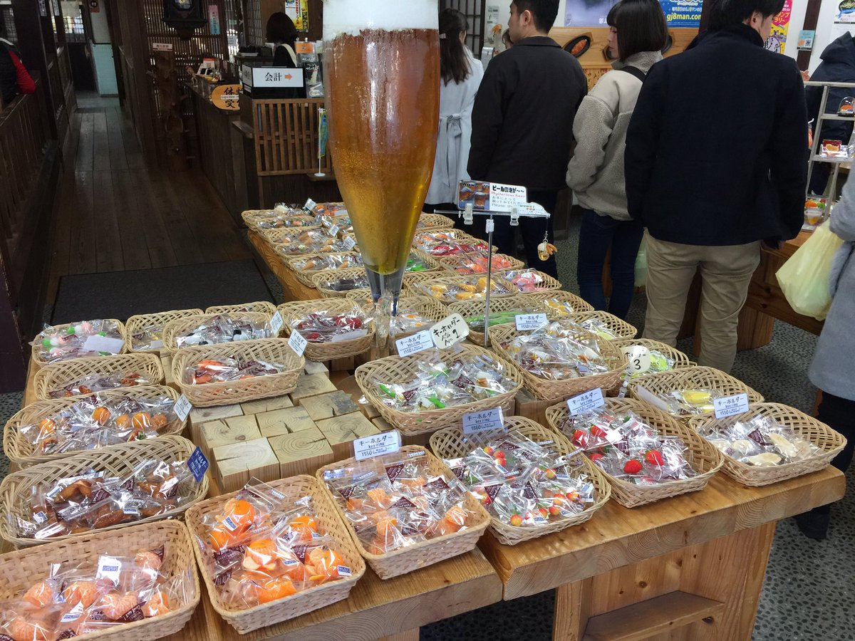 美味しそうなのいっぱいあって目移りしてる。楽しい! 