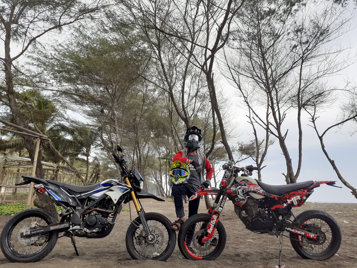 CandyPutraPrat1's tweet photo. #IndonesiaTanpaPacaran 
Jomblo bisa apa🤣 https://t.co/6mlpm4xy0z