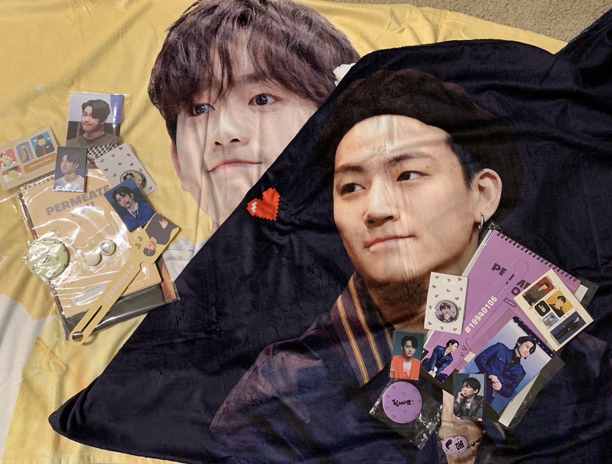 (i swear this is the last SG i bought) again big thank you to @beomsnyangi for the GO, and thank you to <a href="/indepth_JB/">in depth</a> and <a href="/SLOWLY_JY/">SLOWLY</a> for these WONDERFUL SGs!!! can’t wait to cuddle with them LOL 🌴🍑🥰 // #KahoGO #KahoGOs