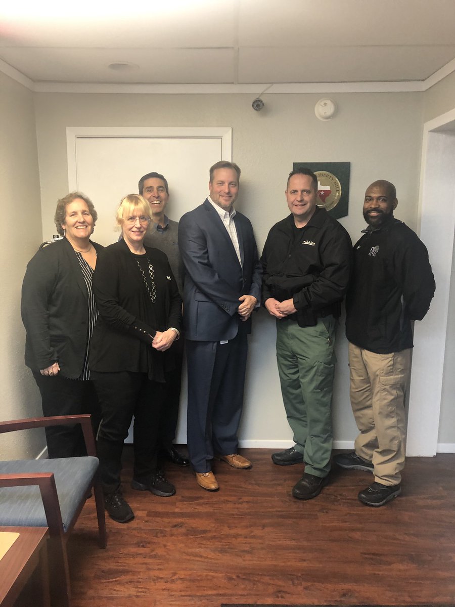 Honored to receive special recognition tonight with the L.E.A.D. Team, City Council and Superintendent Steve Snell from LHISD. @LawAgainstDrugs