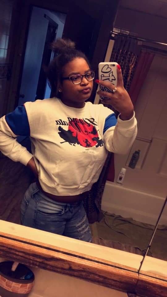Sybaby8's tweet photo. Single asf come hml 😚😙 https://t.co/AnGLXgxUp4
