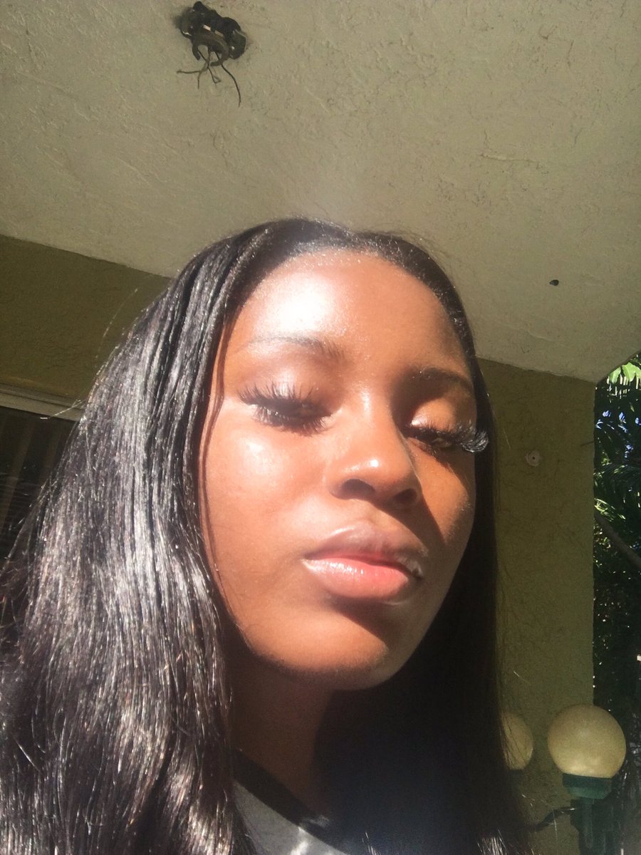 chelniece's tweet photo. It’s been a min ✨✨ https://t.co/nfXvGvJFb9