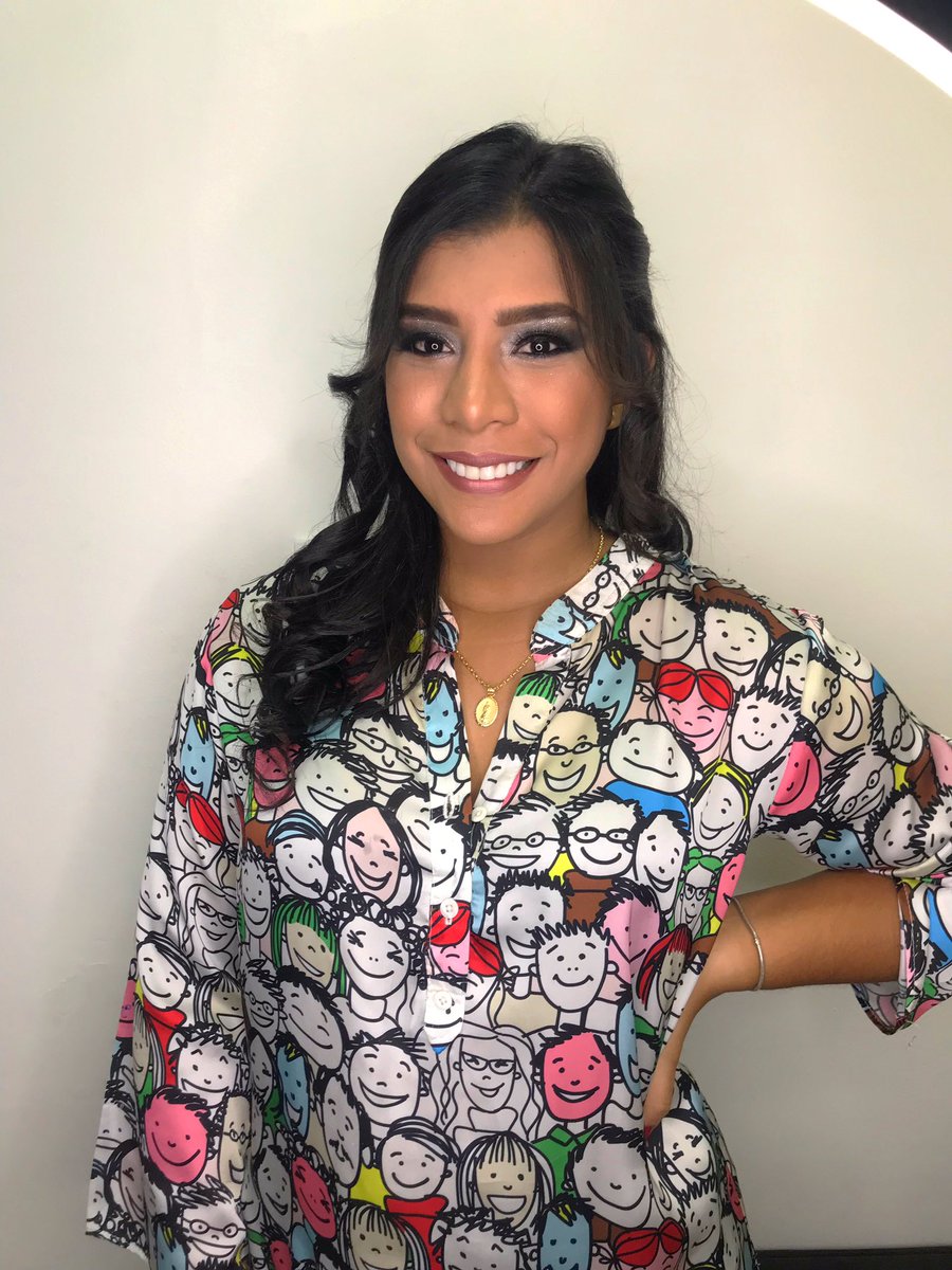 GioviBlel's tweet photo. Ame mi maquillaje❣️✨ https://t.co/BZxuxR3SM0