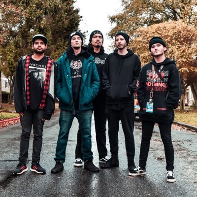 Rockdecades's tweet photo. Check out this band!
Anever @aneverband 

Follow them here and on Spotify.. Link to YouTube on their page.
New single SOLO 👇
https://t.co/srYsRUMV8L
Thank you @curly_lary for the awesome find..
@abbykonbass @UnDeadAsylum_Md @silence_thecrow @spearl69 @LisaYount5 @DJDeuceSlammin https://t.co/klUm2aoBTZ