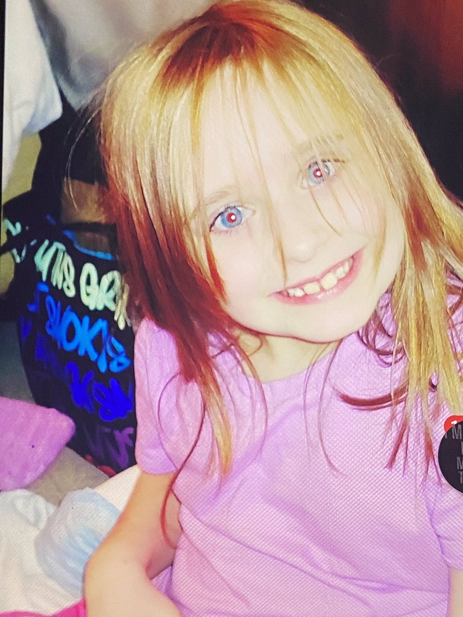 CColeburnTV's tweet photo. MISSING CHILD: Cayce police are looking for a missing 6-year-old girl named Faye Marie Swetlik. She was last seen in the front yard of her home at 5 pm in the Churchill Heights Neighborhood. If you have any information, contact the Cayce Department of Public Safety at 794-0456. https://t.co/sJ7ivnItjl