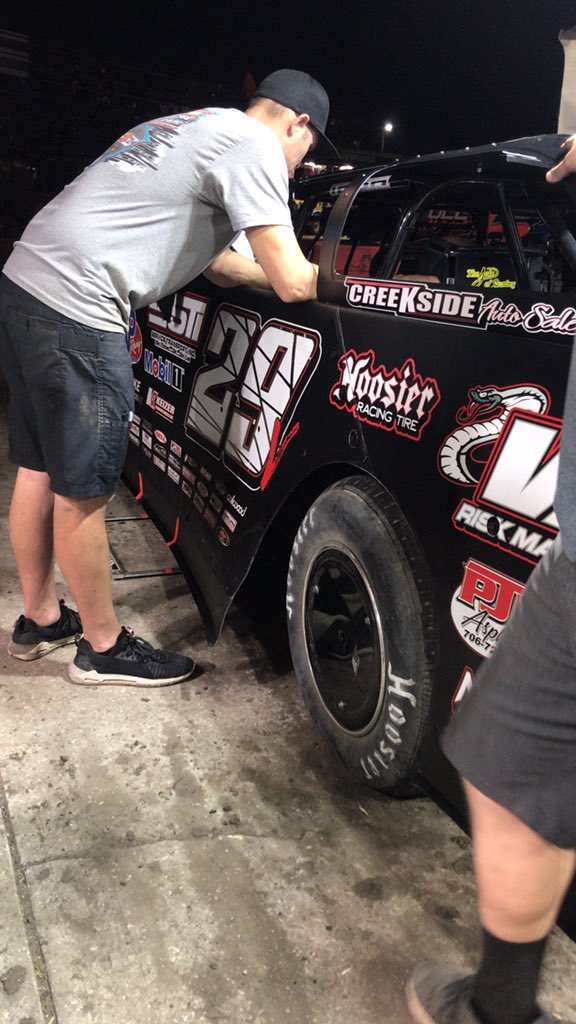 OberkrameRacing's tweet photo. Heat race time #ICONN2020 #DLR https://t.co/DwOlKRev0P