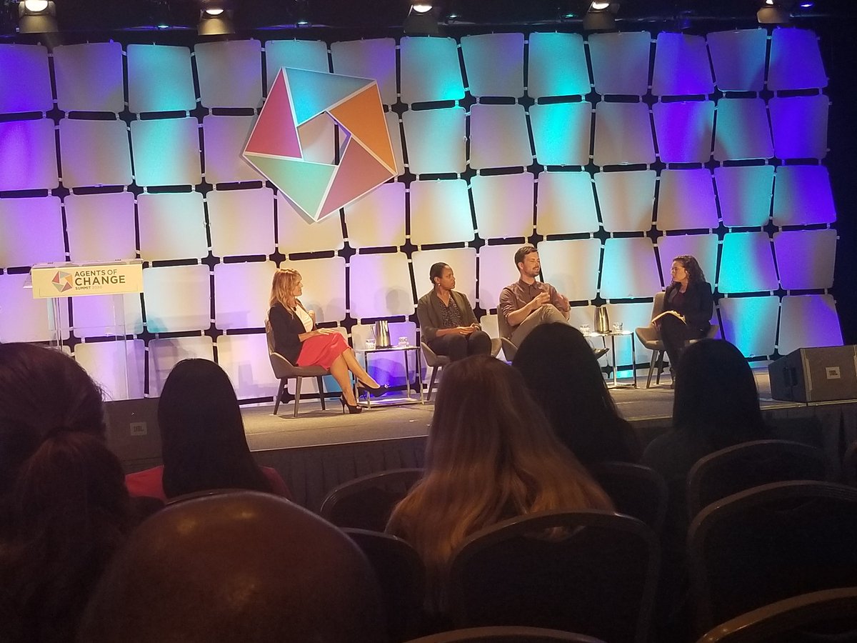 AmarachiMSPH's tweet photo. Strategies for dealing with #misinformation in tandem with media outlets: "The media is an audience that also needs education...They also serve a critical role in filling narrative gaps in various #publichealth sectors." -LeShaundra Cordier, MPH, CHES 
#AOCS20 @AOCSummit https://t.co/hW7ck0kY38