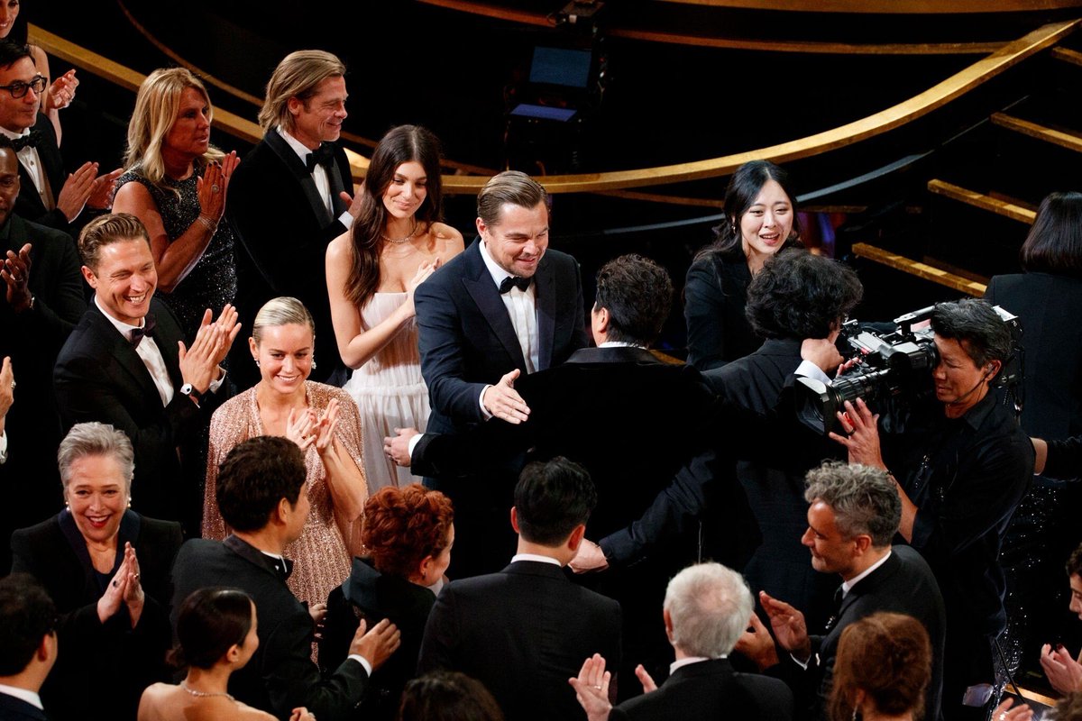 ( 9 กุมภาพันธ์ 2020 ) #CamilaMorrone เข้าร่วมงานมอบรางวัลออสการ์ครั้งที่ 92 #Oscars2020