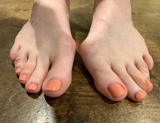 Who wants to be my valentine? 😏💋 https://t.co/nR9L8glLMr<a href="/tag/footfetish"class="tags"><span>#footfetish</span></a><a href="/tag/foot"class="tags"><span>#foot</span></a><a href="/tag/footfetishnation"class="tags"><span>#footfetishnation</span></a><a href="/tag/footslave"class="tags"><span>#footslave</span></a>