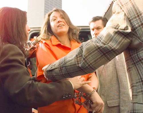 donwinslow's tweet photo. Reminder that Susan McDougal served 18 months for ignoring a subpoena to testify in the Whitewater case against the Clintons.
Once again, the Republicans made her serve 18 months in prison for defying a subpoena.
Trump and his cronies had no consequences for defying Democrats. https://t.co/4D6YtPvy7h