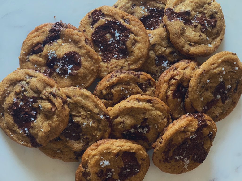 PlugSugar's tweet image. Y’all go follow my Instagram for my business account! Hmu with any questions of orders from vegan, to gluten free and everything in between ✨ 

Ig: @sugarplugsa 

Love y’all and thanks for the support