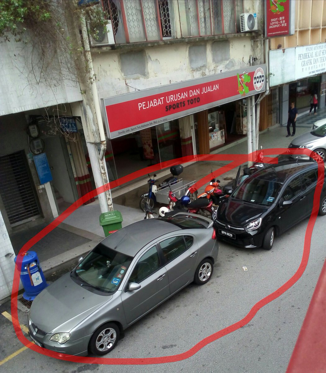 cameliaecofren's tweet photo. malaysia STUPID country-malaysia BODOH land-look@these STUPID Malaysians drivers/motorcyclists #BHdunia #coronavirus #grabfood #pandafood #labuan #grabเฮงเฮงเฮง #waze #happythaipusam #batucaves #HMCLive #CNY #ChineseNewYear #singapore #kangar #Penampang #Cybersecurity #malayfood https://t.co/aMUAkXocJ7