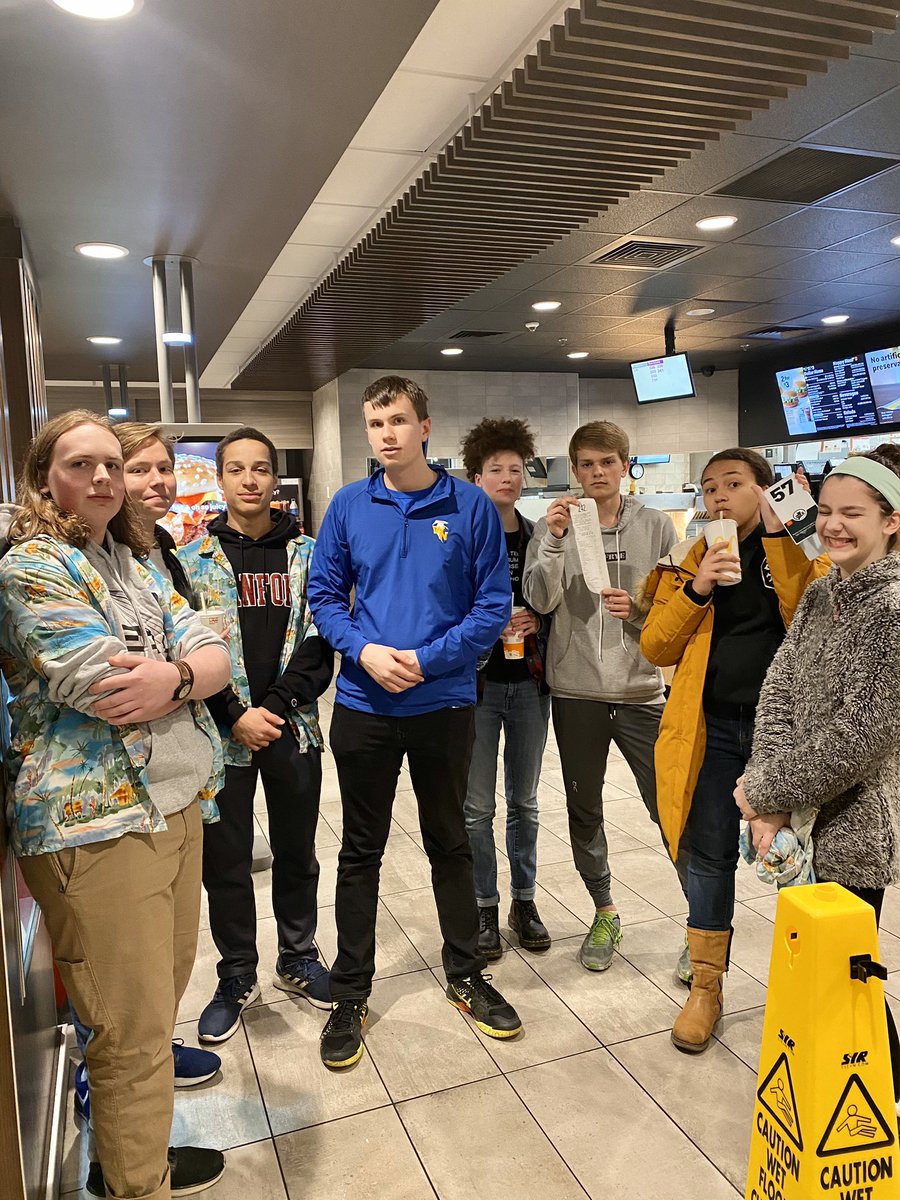 GraceMayellWN's tweet photo. Exceptional teamwork, perseverance, Falcon spirit and sportsmanship displayed by WNHS schobowl tonight @ DuKane Conference Championships. All-Conference Lup Johnston (2nd) Sam Walhout (4th) and led by strong captains Lup Johnston and Heidi Redmond. #wheatonnorth #wnschobowl https://t.co/UdzYp9SS1v