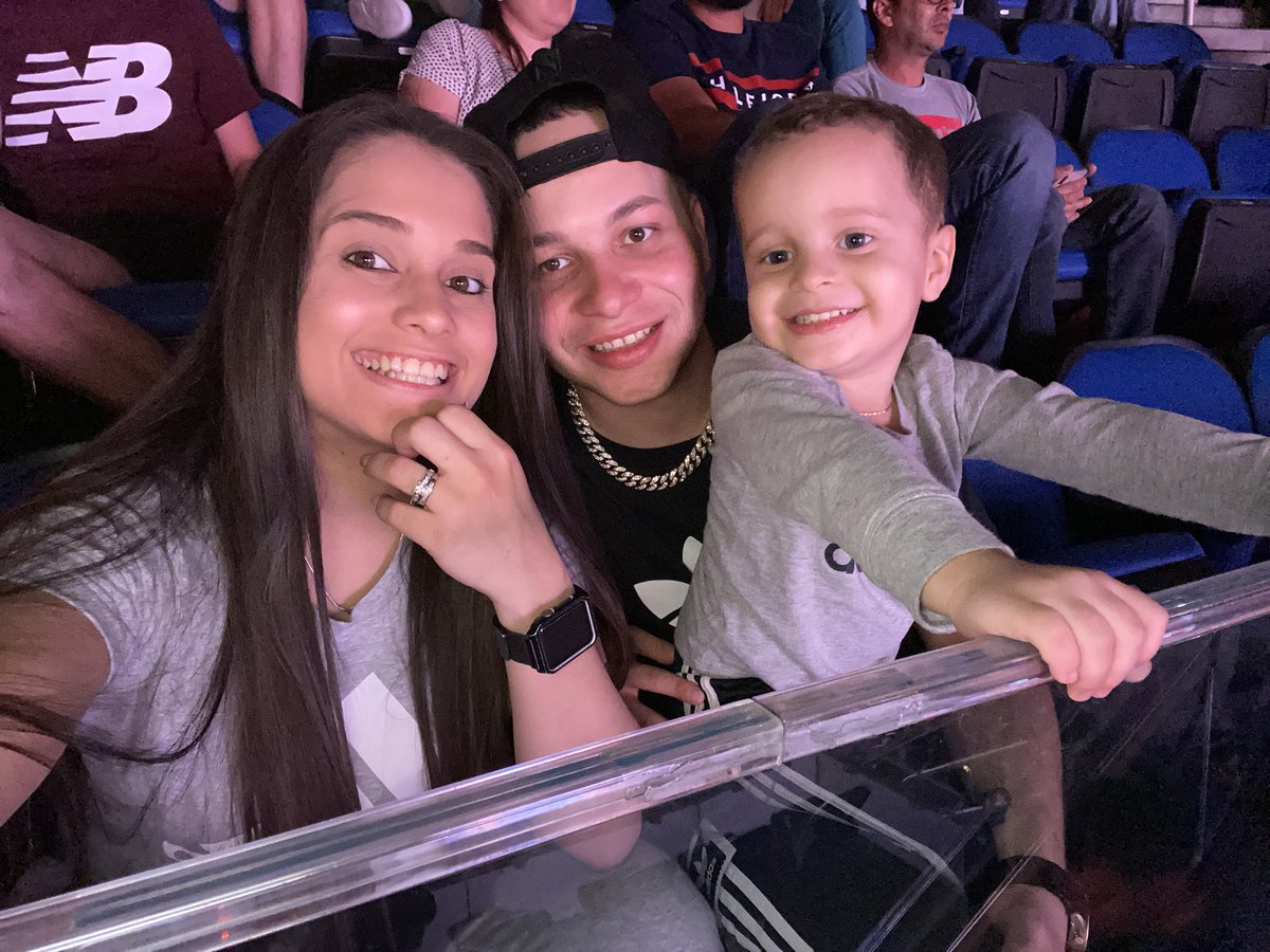 Alanys_22's tweet photo. AJ’s First Basketball Game #disneyupgrade #orlandomagic https://t.co/7DdMoByfLS