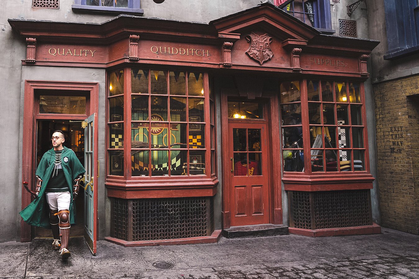 The Potter Collector on X I made a quick stop to Quality Quidditch Supplies before the match today. What house are you rooting for wizardingworld UniversalORL Photo by prmdigitalprod. https t nTCRW...