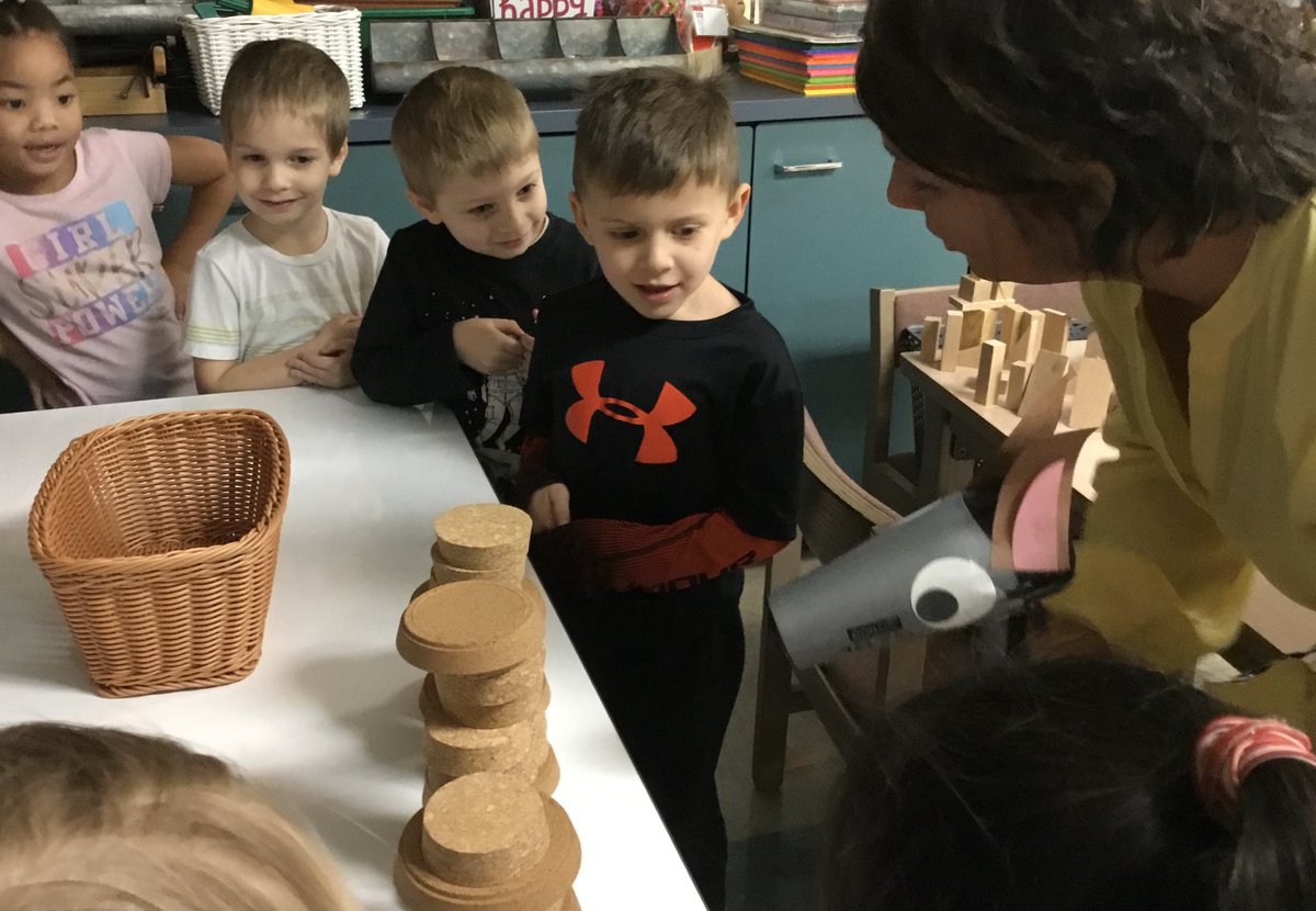 riveraprek's tweet photo. Take 2 with prek students building a house the BIG BAD WOLF won’t blow down. #PMclass #riveraprek @LWPawPride @NKCSchools @NKCTitle1prek https://t.co/a6bfQqKxOB