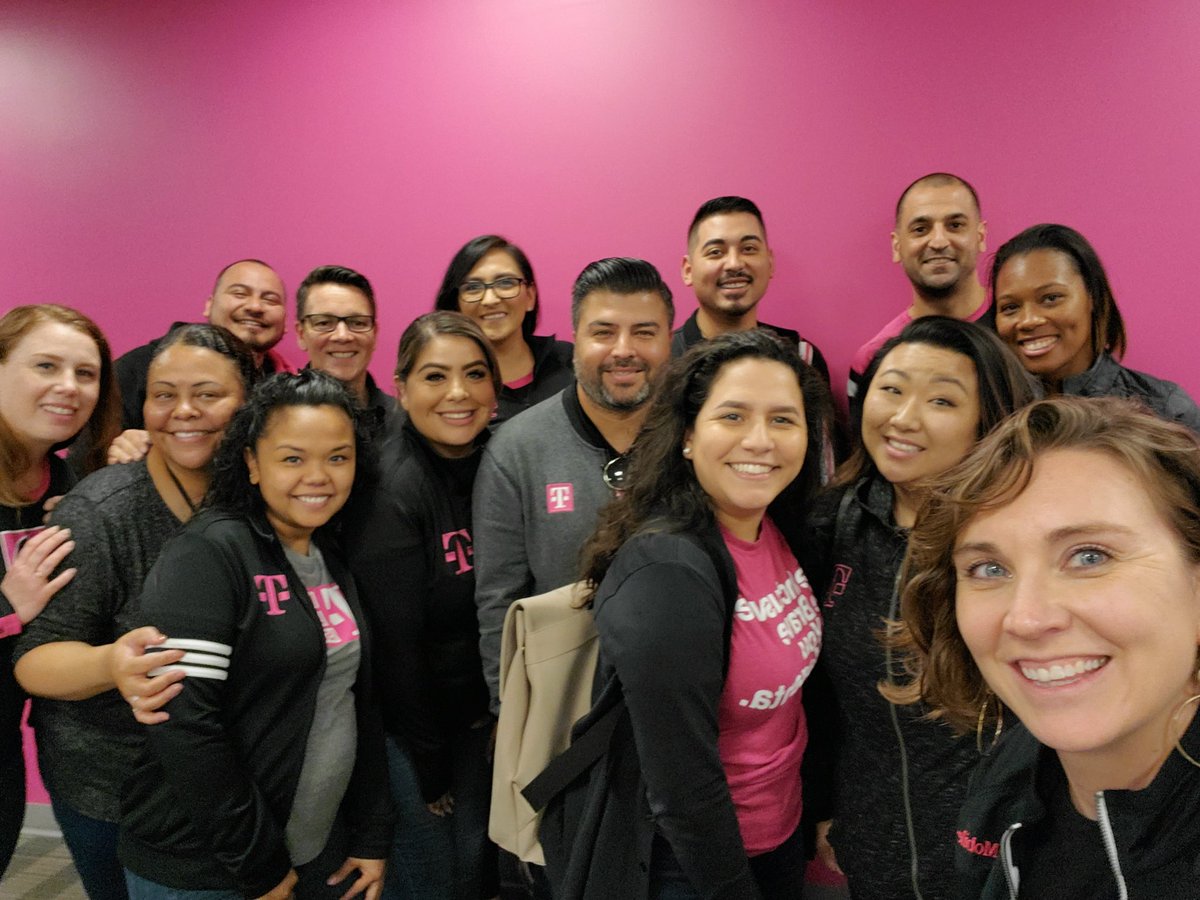 Sarah Brantner tweet media