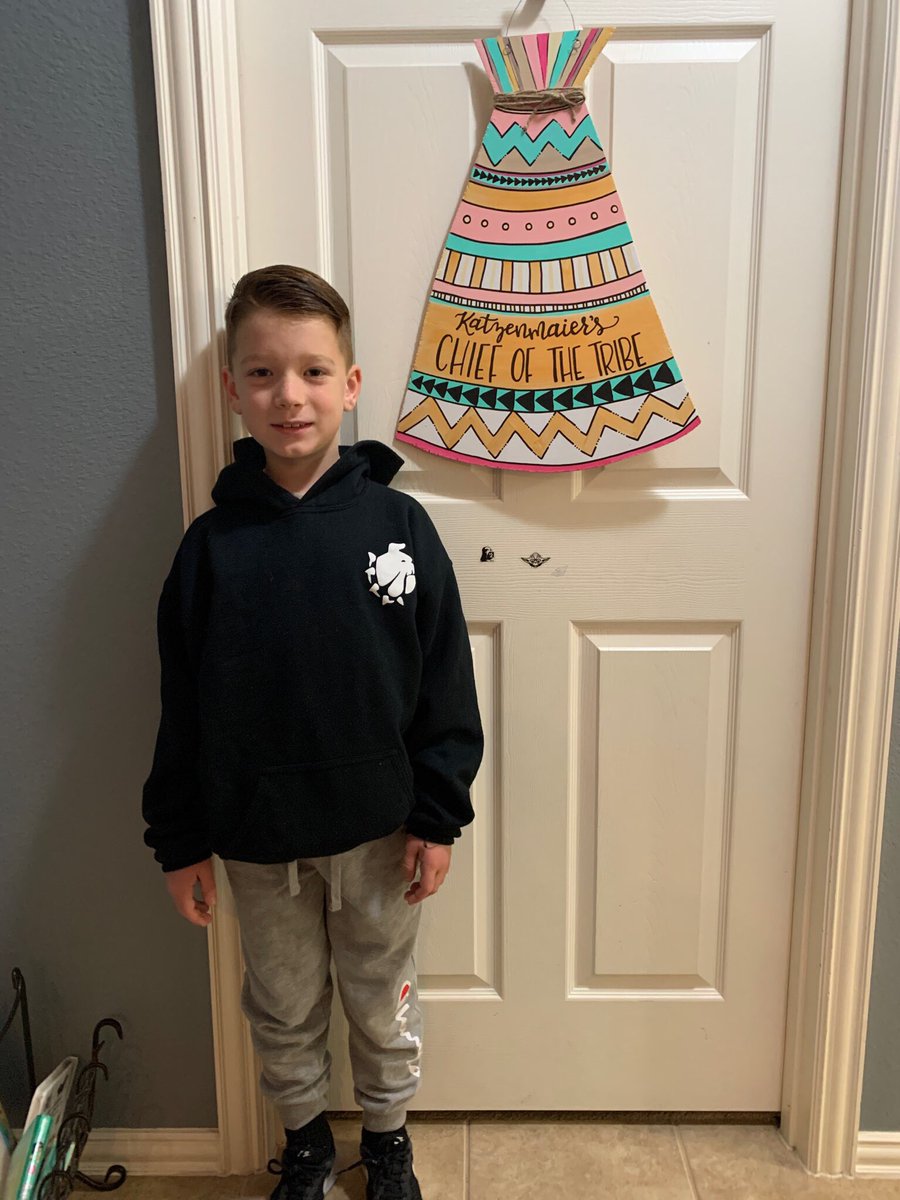 kmkatzenmaier's tweet photo. This is totally melting my heart! ❤️ my tribe! #mmvgrows #rcisdjoy https://t.co/bGDqKkCadM