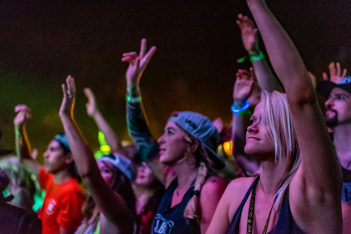 Who’s patiently waiting for that first #DryDiggings2020 announcement?! 🙌🙌🙌