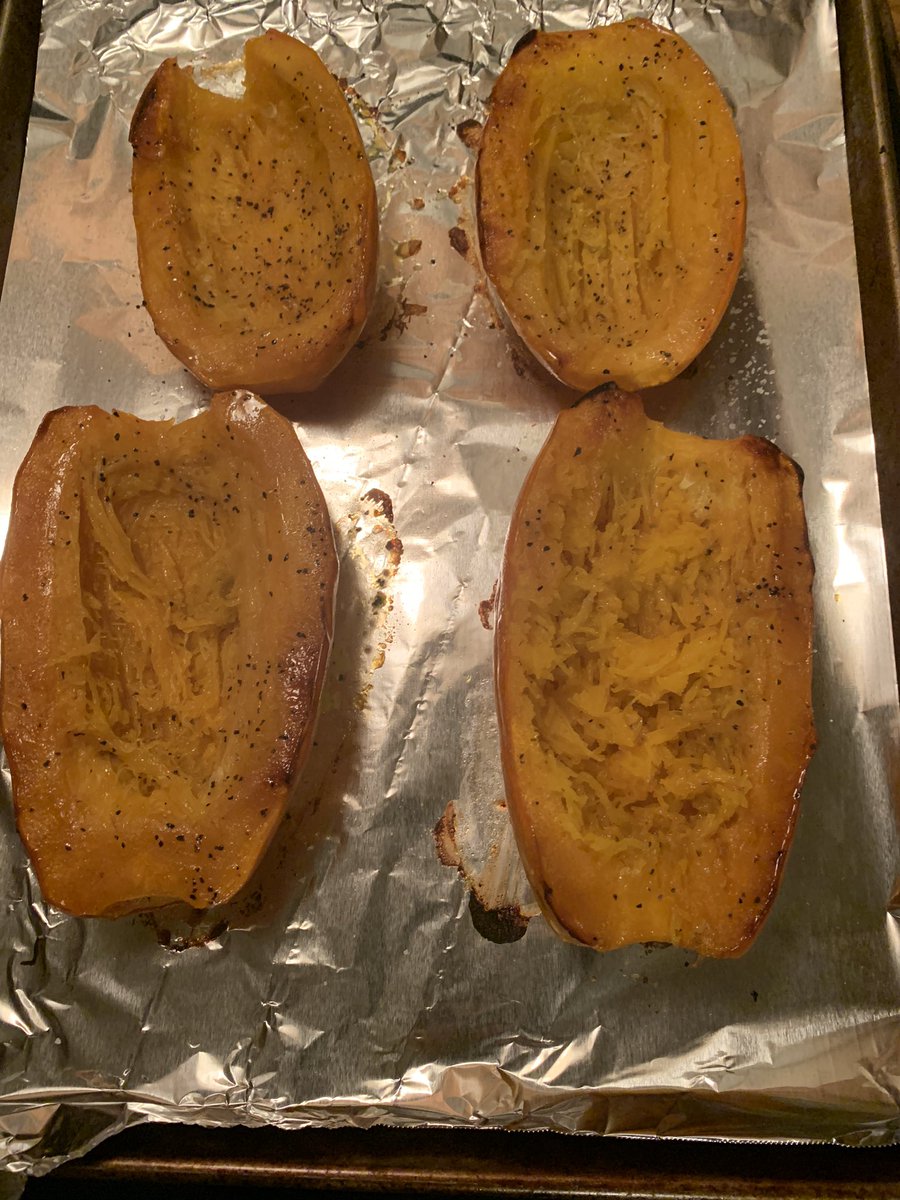 stanton_kitchen's tweet image. Roasted spaghetti squash, sautéed kale &amp;amp; cannellini beans, and sautéed zucchini! #stantonskitchen #prepatl #food #foodservice #chef #culinary #delivery #catering #atlanta #atl #homemade #delicious #foodie #foodporn #foodtruck #foodtrailer #vegetables #veggies #healthy #fresh