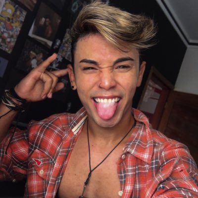 lucaaa_mr's tweet photo. #NovaFotoDoPerfil https://t.co/4LsOd9elBv