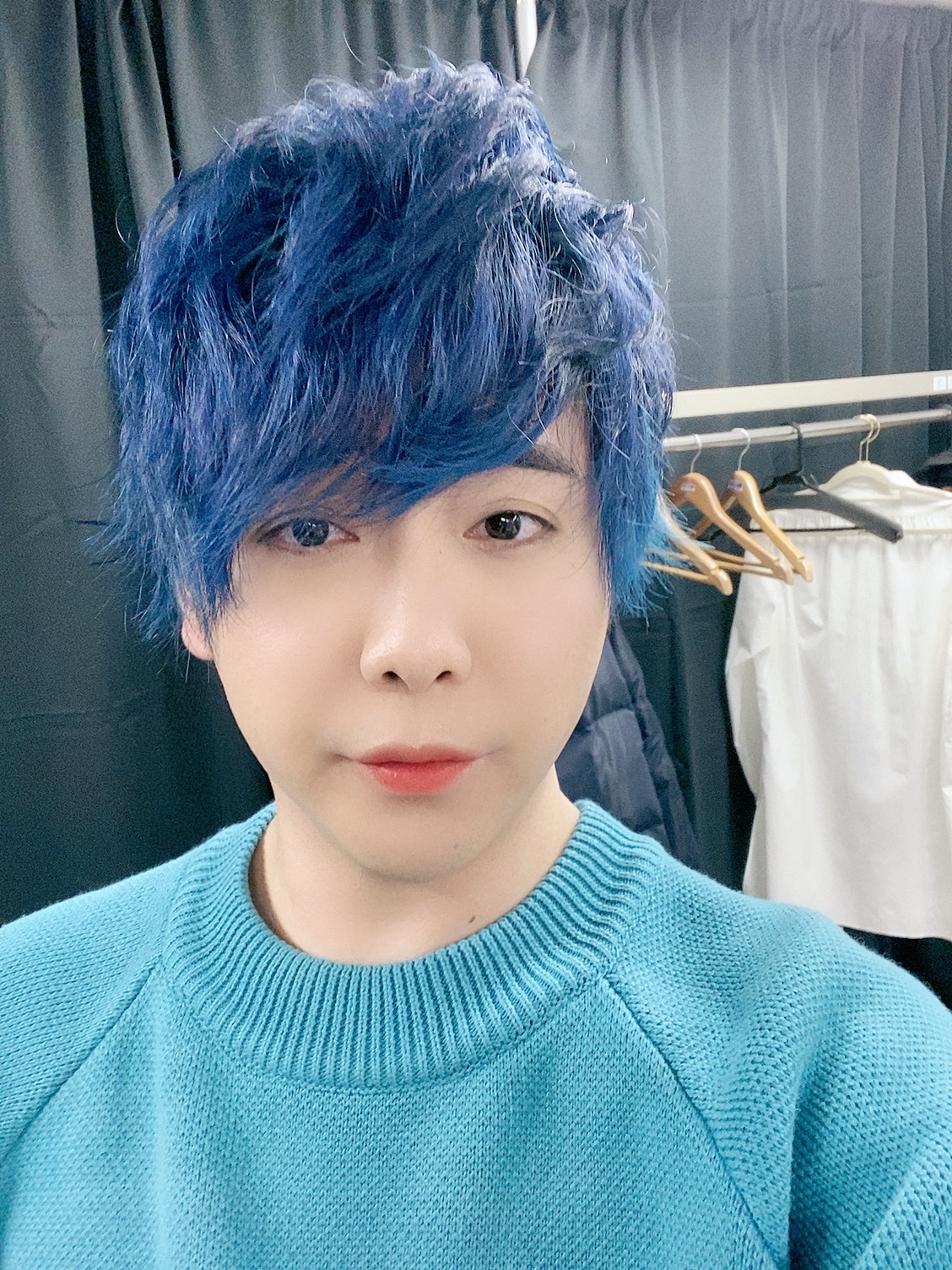 Mrs Green Apple Twitterissa 本日エデンの園大阪城ホール2day目 楽しみましょう ブルーヘアーになりました 手洗いうがい念入りに 大森元貴