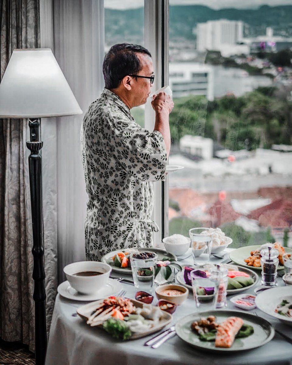 Having a breakfast in room probably is the best thing you have to start your day.
°
°
°
Book direct and save more at
buff.ly/2HcZx9M / 0224211234 /
reservation.bandung@aryaduta.com . 
°
#promohotel #staycation #hotelbandung #aryadutapromo #aryadutabandunghotel
