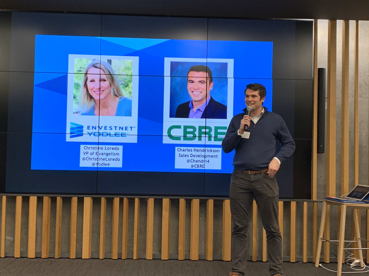 jeandonnelly12's tweet photo. Great kickoff for #fintechweeksf w @Yodlee and @CBRE some amazing SF startups @Wealthfront @PayPal @GoVeem @HomeLightApp @PayActiv over 600 #fintechs in SF pretty amazing views @salesforce tower too https://t.co/ca2kp2f0ma