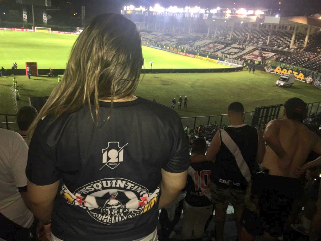 BiaOliveeira_'s tweet photo. ✠ Eu não vou parar de te amar ✠
@caldeiraofem @VascodaGama @vasquintino https://t.co/2Ovwn5fT5G