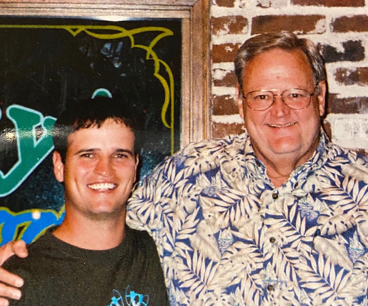 ZachJohnsonPGA's tweet photo. Condolences out to @ChrisElgert and the Elgert family on the passing of their father and grandfather. He was a kind soul that loved his family. Prayers up to Lincoln, NE. 🙏🏻 https://t.co/WHEiwXiBNR