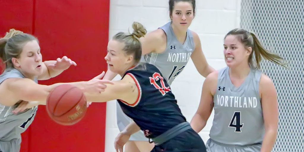 PioneersWeAreGo's tweet photo. 🤩The Pioneer Women's Basketball team improved to 15-5 overall after knocking off Hibbing Community College 88-49 Saturday afternoon in Hibbing. 📣The Pioneers are set for a big showdown against Rainy River on Wednesday night @ home. 🏀

📰: Read https://t.co/6lK7jLVqqL

#WeAreGo https://t.co/K5p5PG8RQM