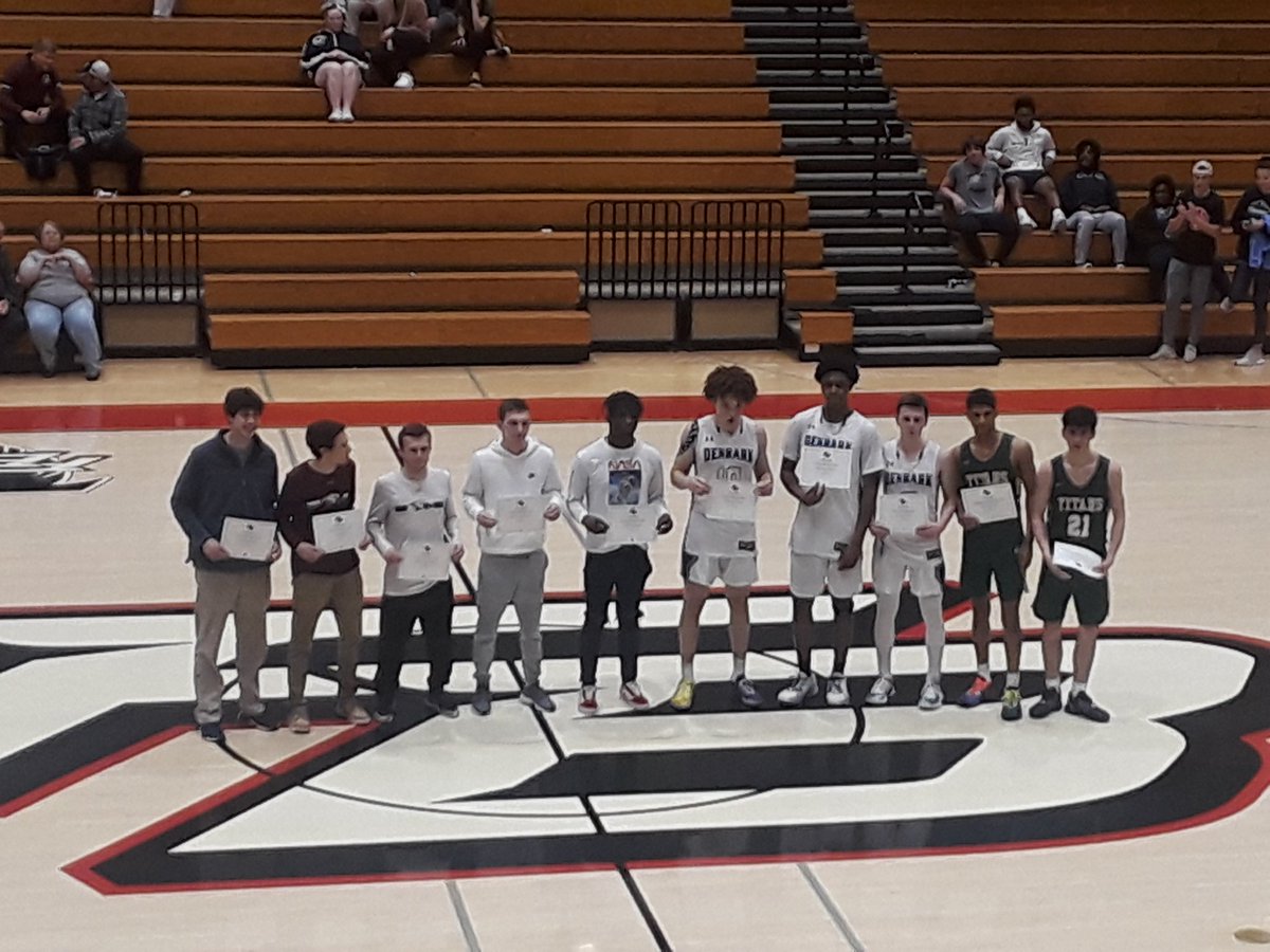 BobCarnaroli's tweet photo. Danes take Region BB Title and congrats to All Region selections Sutton, Robert and Adonis ..well deserved. Now go get the RING...stay humble and hungry. Proud of you all. @HsDenmark @DenmarkHS_Bball #makeyourmark #toocoldtoocold #itsagreatdaytobeadane https://t.co/0zwftsVrvw