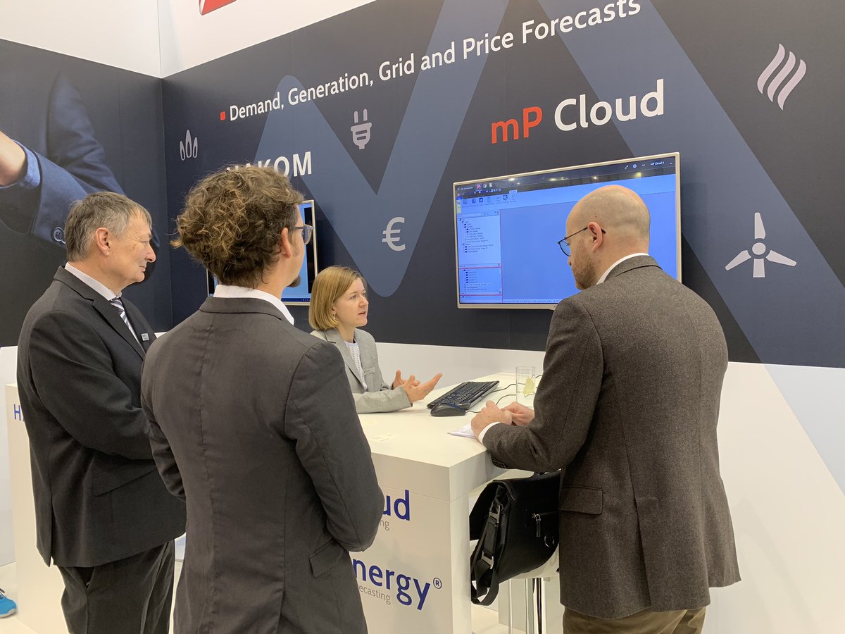 mP_Energy's tweet image. Erster Messetag auf der #Eworld 2020. Wir zeigen wie schnell und zuverlässig Energieprognosen in der Cloud sein können. Schöne Grüße an alle Messeteilnehmer und besonders an das Social Media Team unserer Standnachbarn @SOPTIM_digital #metalogic #mPCloud