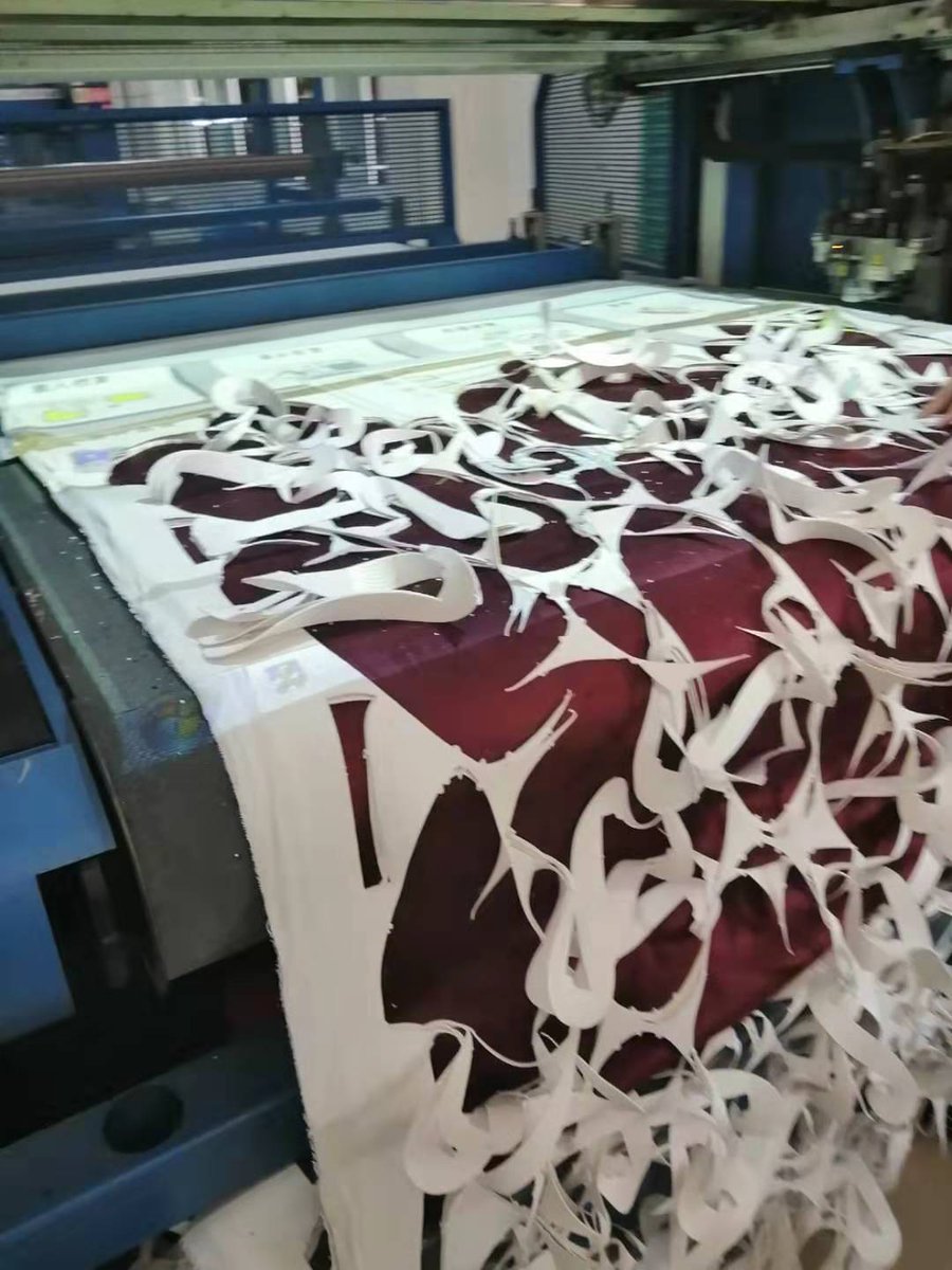 RIZHI feltbelt ,used by most of the cutters , 
if you need ,call Jack , 
conveyorbelt@rizhibelt.com
+86 159 00536836(whatsapp)