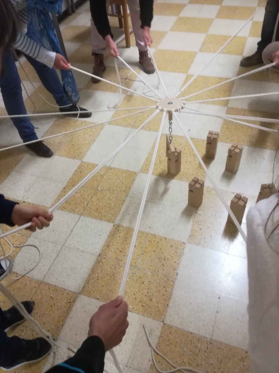 Pour suivre et participer aux Festikoop 2020 ! Venez agrandir le cercle des poètes...En présentiel ou en visio, le 6 mars 14 heures.
Et pour vous informer sur la dernière réunion, c'est ici ⬇️
annuel.framapad.org/p/festikoop2020
#numerique #educpop #collaboration