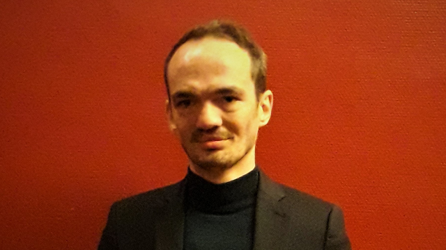 essec's tweet photo. 👨‍🎓ALUMNI | « Travailler dans une entreprise adaptée, c’est faire du management de proximité », par Adrien Sperry (E12), énarque, qui a découvert #Amploi au cours de son cursus, une entreprise du milieu social et solidaire en plein développement

▶️ https://t.co/DSaM7hhMvx https://t.co/OjriVW53T5