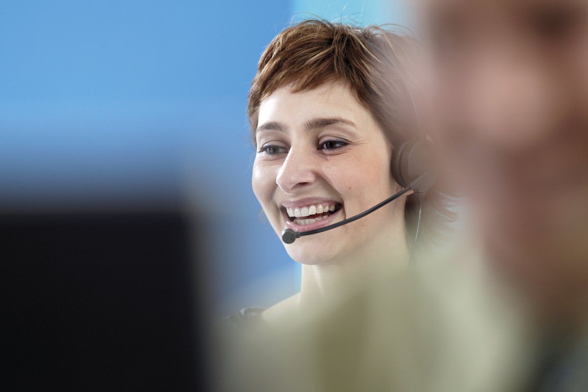 HMRCgovuk's tweet photo. If you’ve a quick query about a tax matter, and it doesn’t involve sharing your personal details, why not message our @HMRCcustomers services team? They can offer quick advice and instruction on what you should do next. https://t.co/7KvflqKKdu