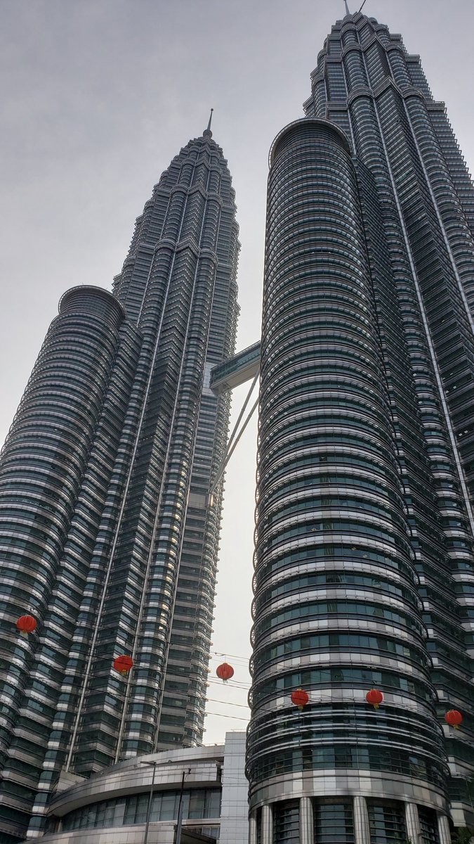 Went up the Petronas Towers in Kuala Lumpur. Pretty amazing view up from the 83d floor.
#Malaysia #kualalumpur #petronastowers #picture #travel #photography