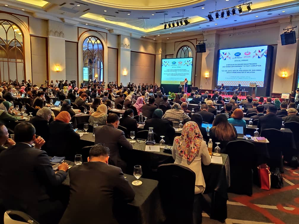 SPRMMalaysia's tweet photo. that can reduce the incidences of corruption and its negative impact in the distribution of resources and access to services. #ACTWG #APEC2020 https://t.co/ZlgVmwtndK