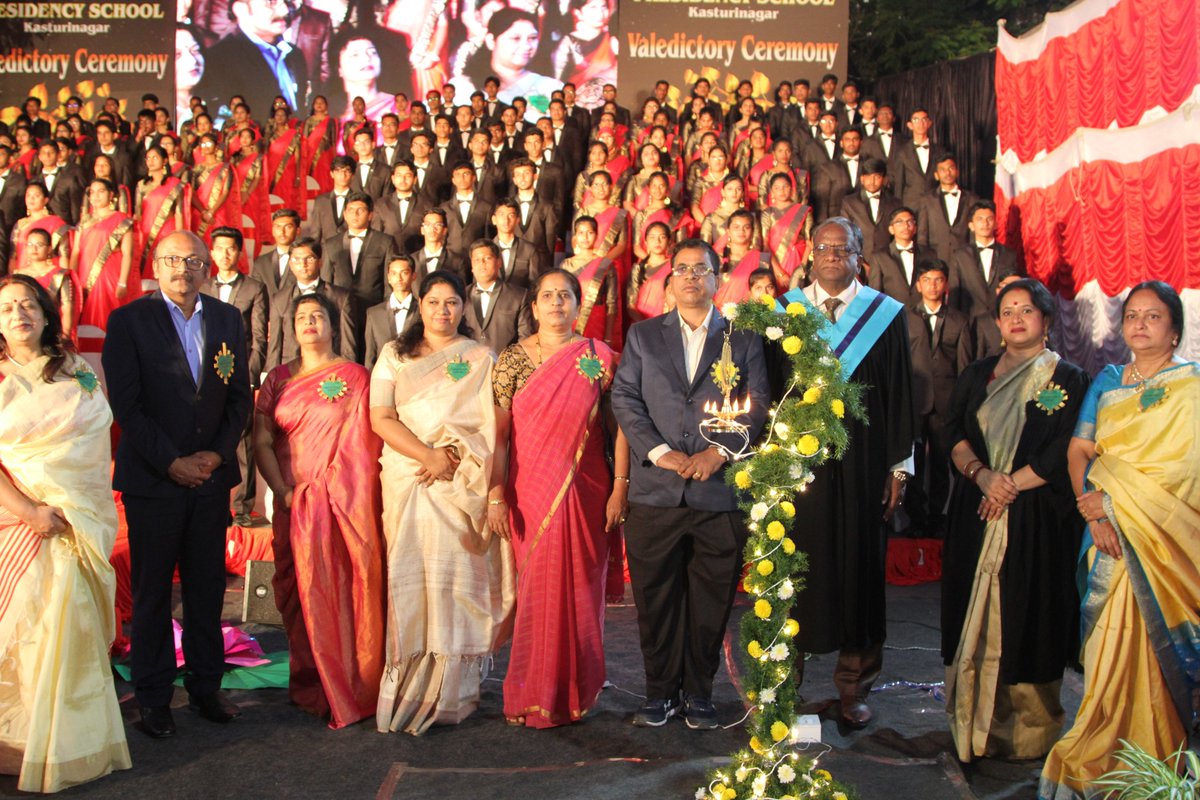 PresidencyGroup's tweet image. The eve of 8th February 20, witnessed PSBE ‘s yet another most awaited occasion, the 10th Valedictory Ceremony. To accommodate a robust strength of 163 valedictorians, the School hosted the event in the adjacent grounds , behind its campus.
#valedictory #graduationday #PSBE