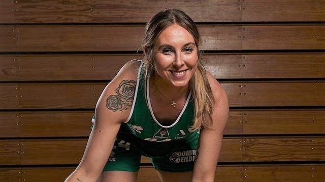 OverWSports's tweet image. Congrats to our Paula Tarnachowicz as she joins Spirou Ladies Charleroi for the remainder of this 2019/20 basketball season ! Best of luck Paula !!!
#paulatarnachowicz #overwsports #spirouladiescharleroi