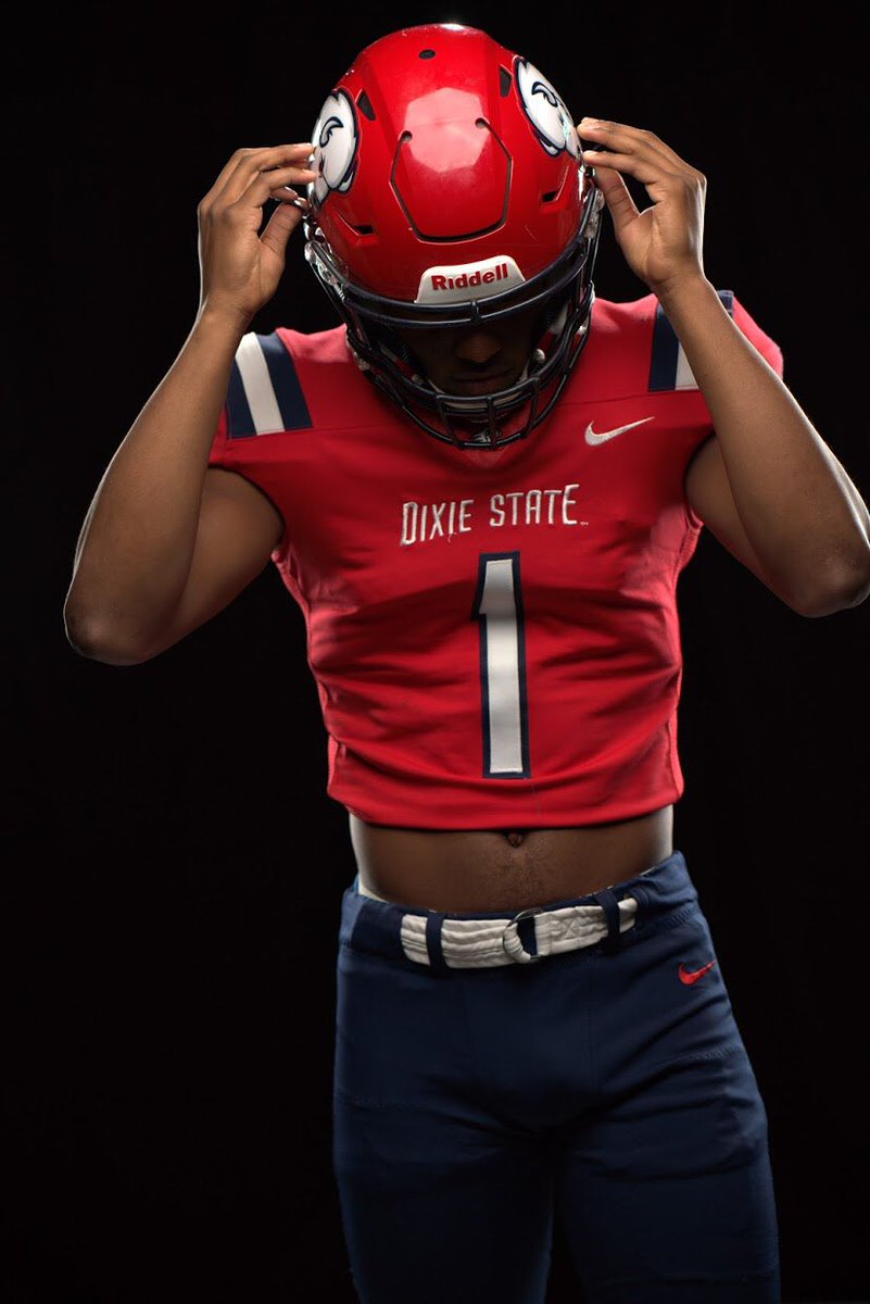 anazjae's tweet photo. It’s OFFICIAL. Thank you to coaches @CoachPPeterson and @tgrant1024  #gotrailblazers https://t.co/iH2RWxRfud