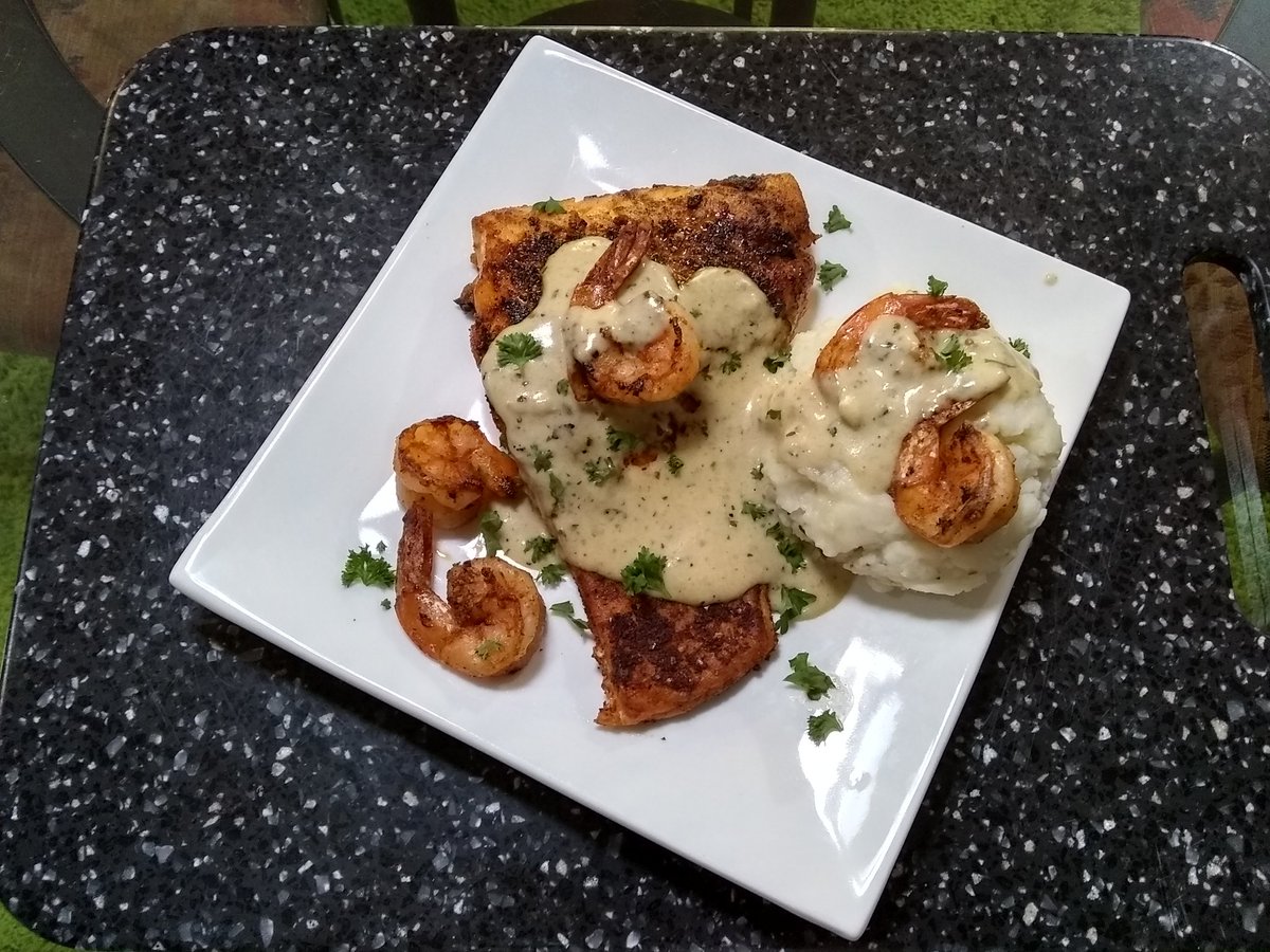 CookingKenneth's tweet image. Quick delicious meals in around 35 minutes!  Watch me prepare this meal.youtu.be/Oyqnps_pvTo