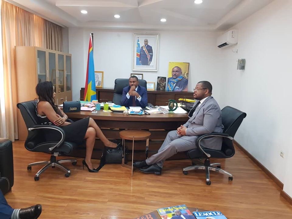 Giselesoft's tweet image. Anciens combattants, veuves et épouses de retraités:Rencontre avec son Excellence Mr le Ministre Délégué à la Défense, chargé des anciens combattants.
Présentation des services Okapi pour la digitalisation de paiement des prestations @Okapi_Finance #financialinclusion #okapiDRC